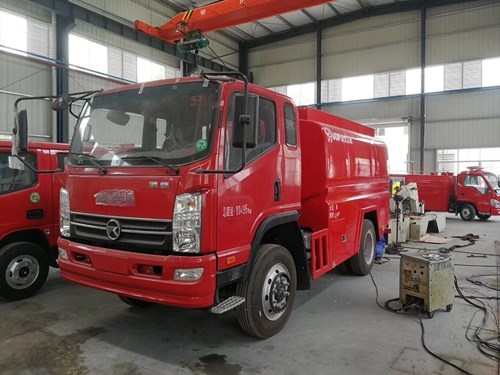 凱馬四驅消防灑水車多少錢