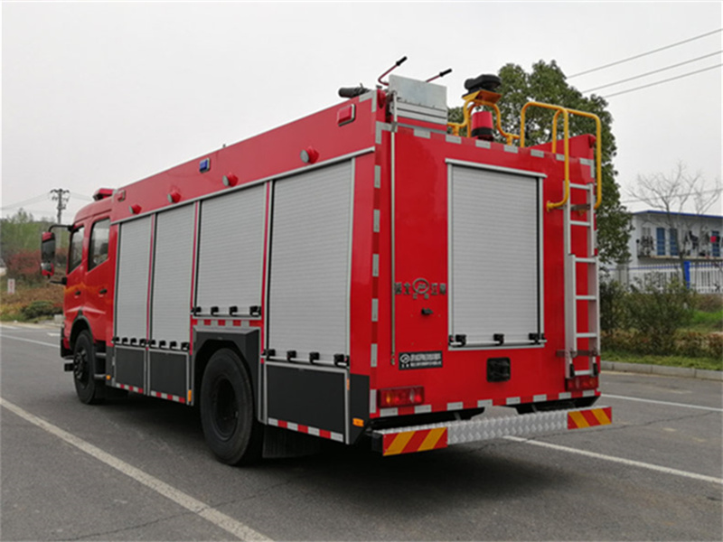 東風專底(仿天錦)水罐消防車(6噸)圖片