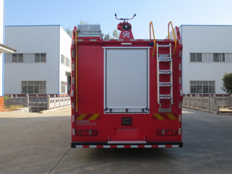 重汽汕德卡泡沫消防車(7.2噸)圖片